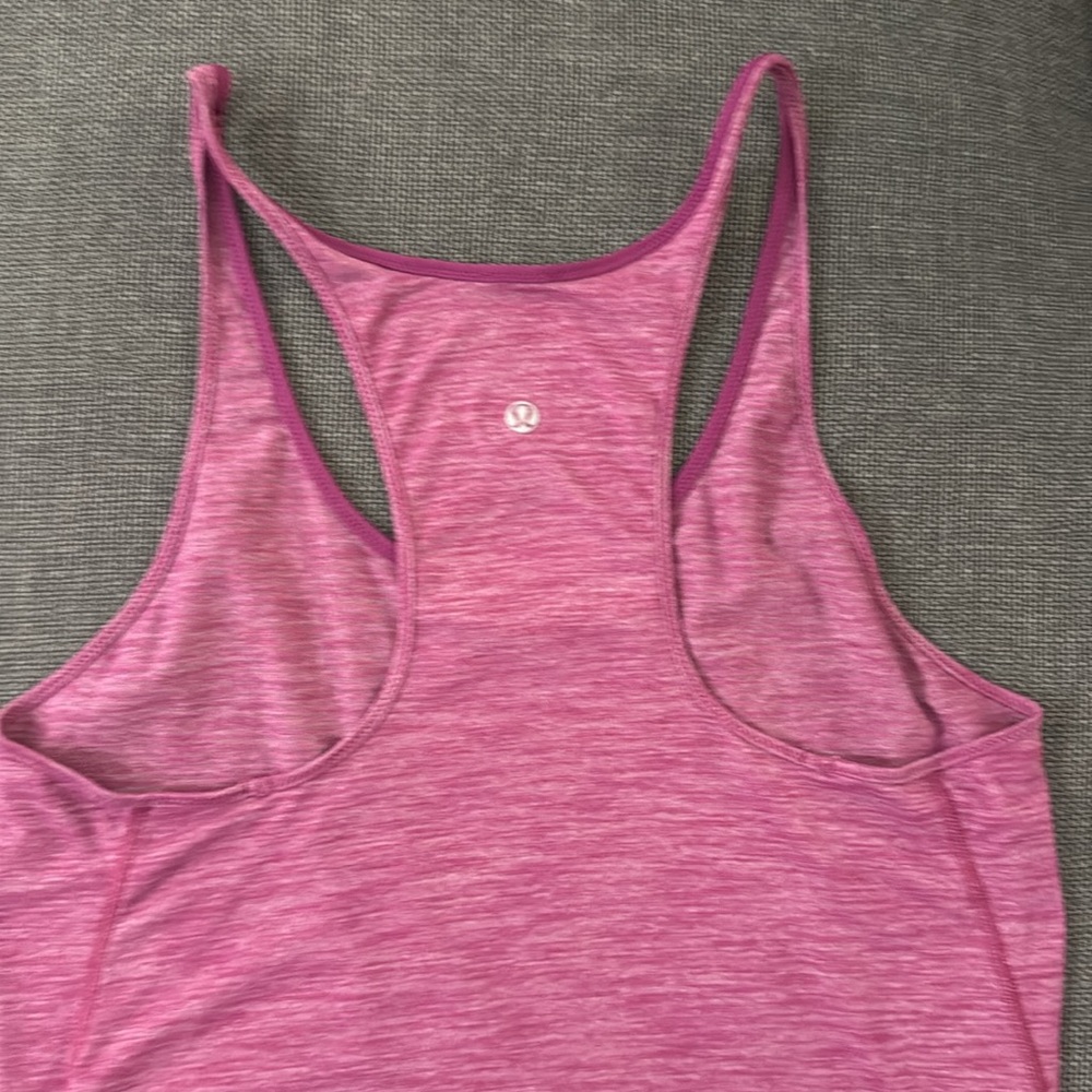Lululemon Razorback Tank - Picture 4 of 5